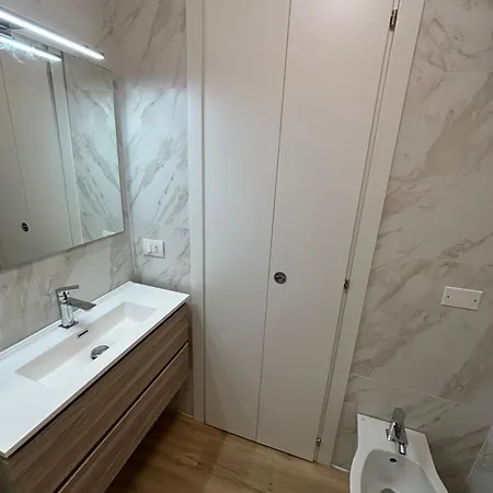 Beauty House Apartment Milan Exterior photo